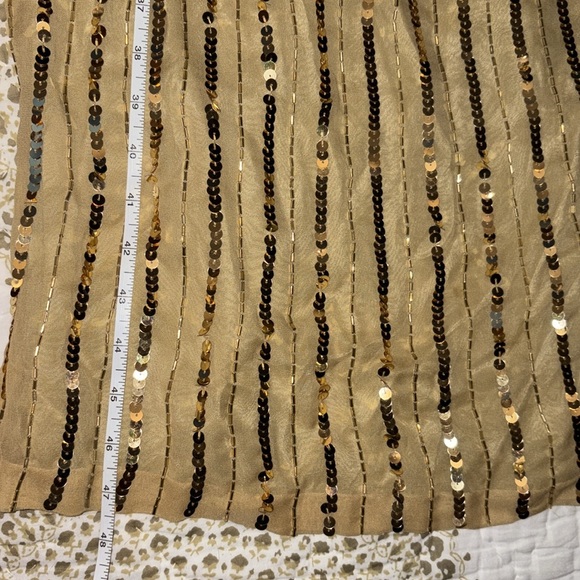 4 Dresses - Picture 11 of 12